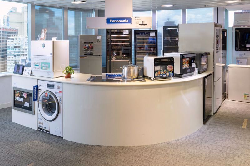 Shun Hing Electronic Trading Co., Ltd. is the sole agent of Panasonic Corporation in Hong Kong and Macau and offers a full range of Panasonic home appliances, audio-visual equipment, health & beauty care products, and Transtherm and Vintec wine cabinets.