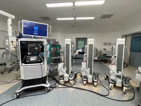 Shun Hing Education and Charity Fund donated to the Chinese University of Hong Kong in 2022 to purchase a new Robotic Surgical System to improve the limitations of current robotic system and shorten the waiting time for the patients.